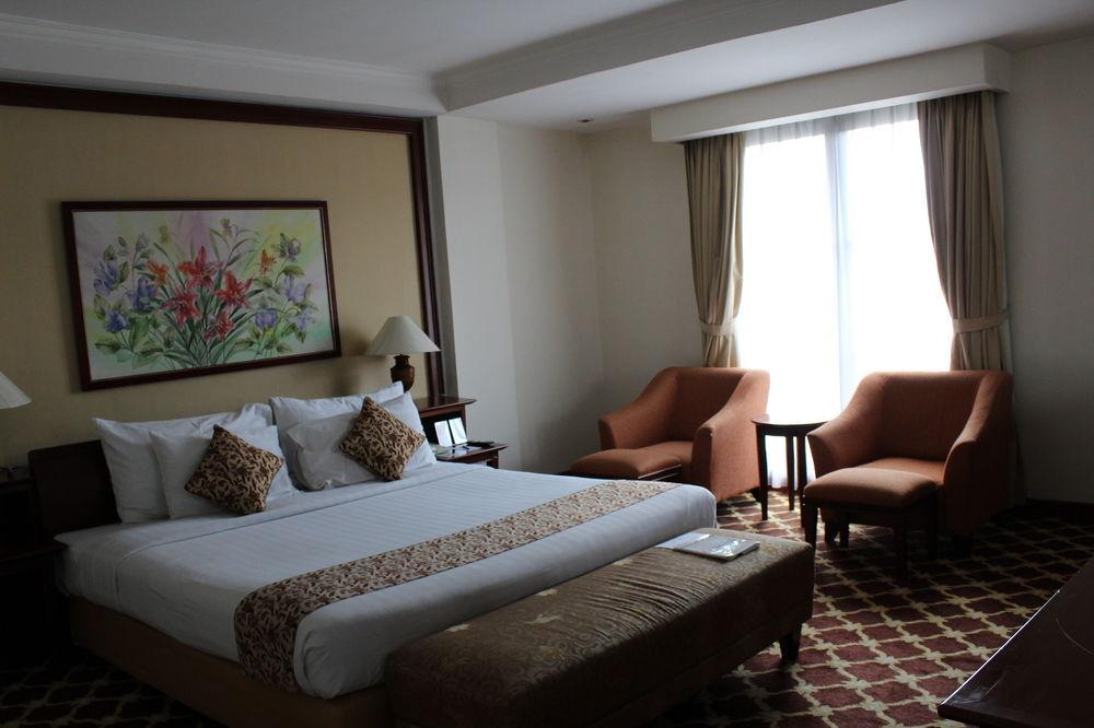 Arion Hotel 4*