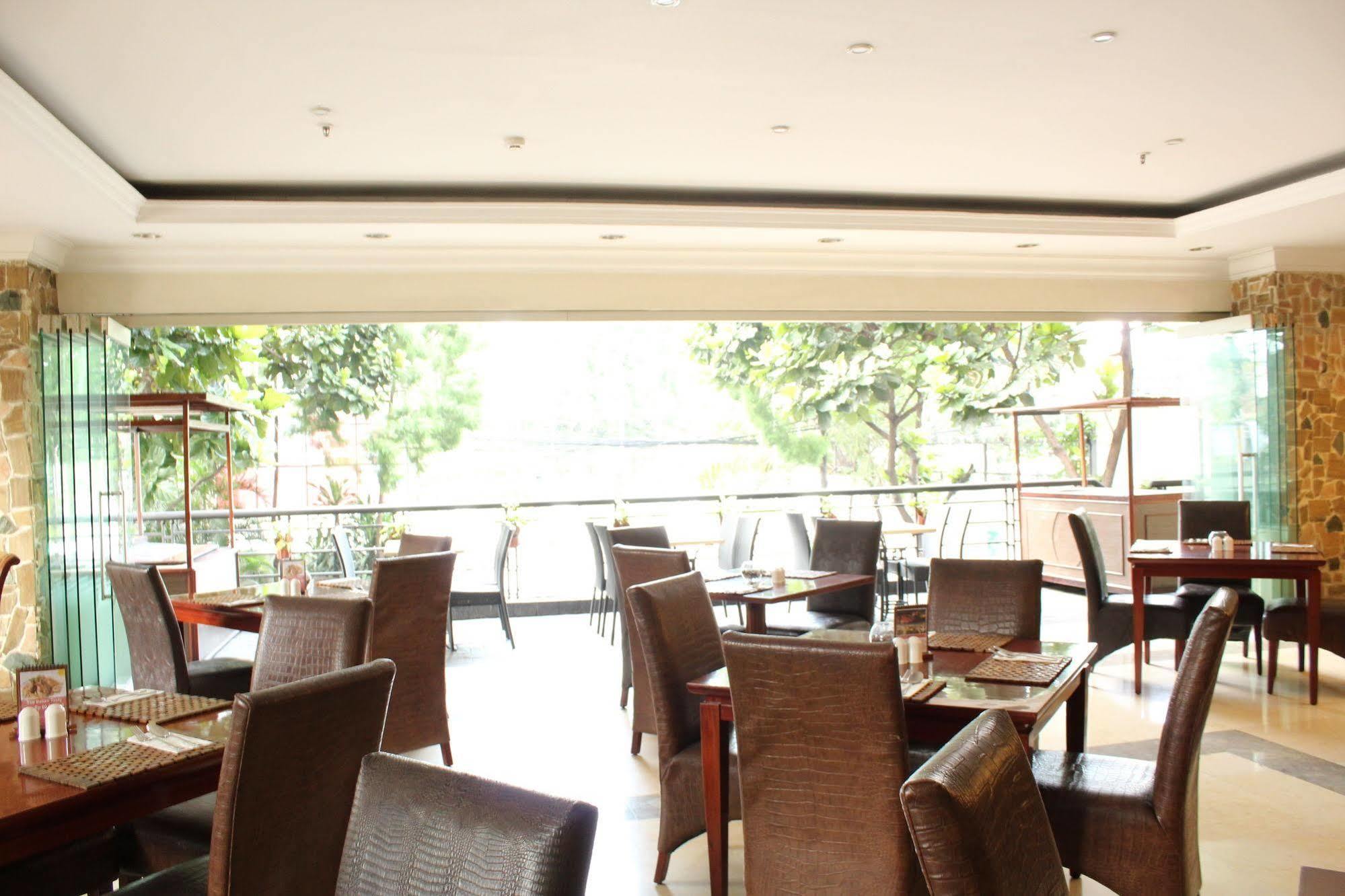 Hotel Arion 4*