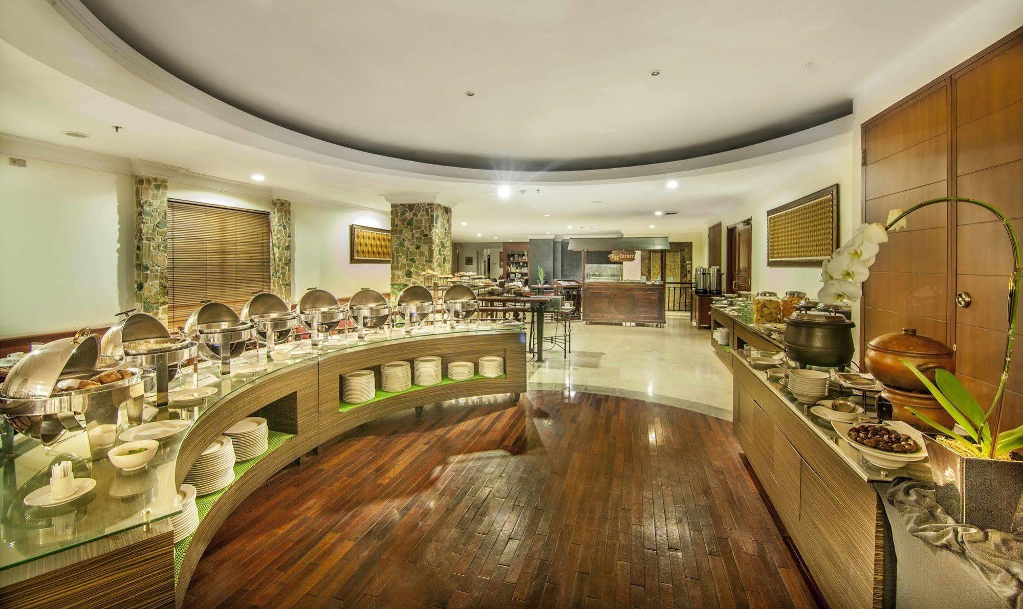 Arion Hotel 4*